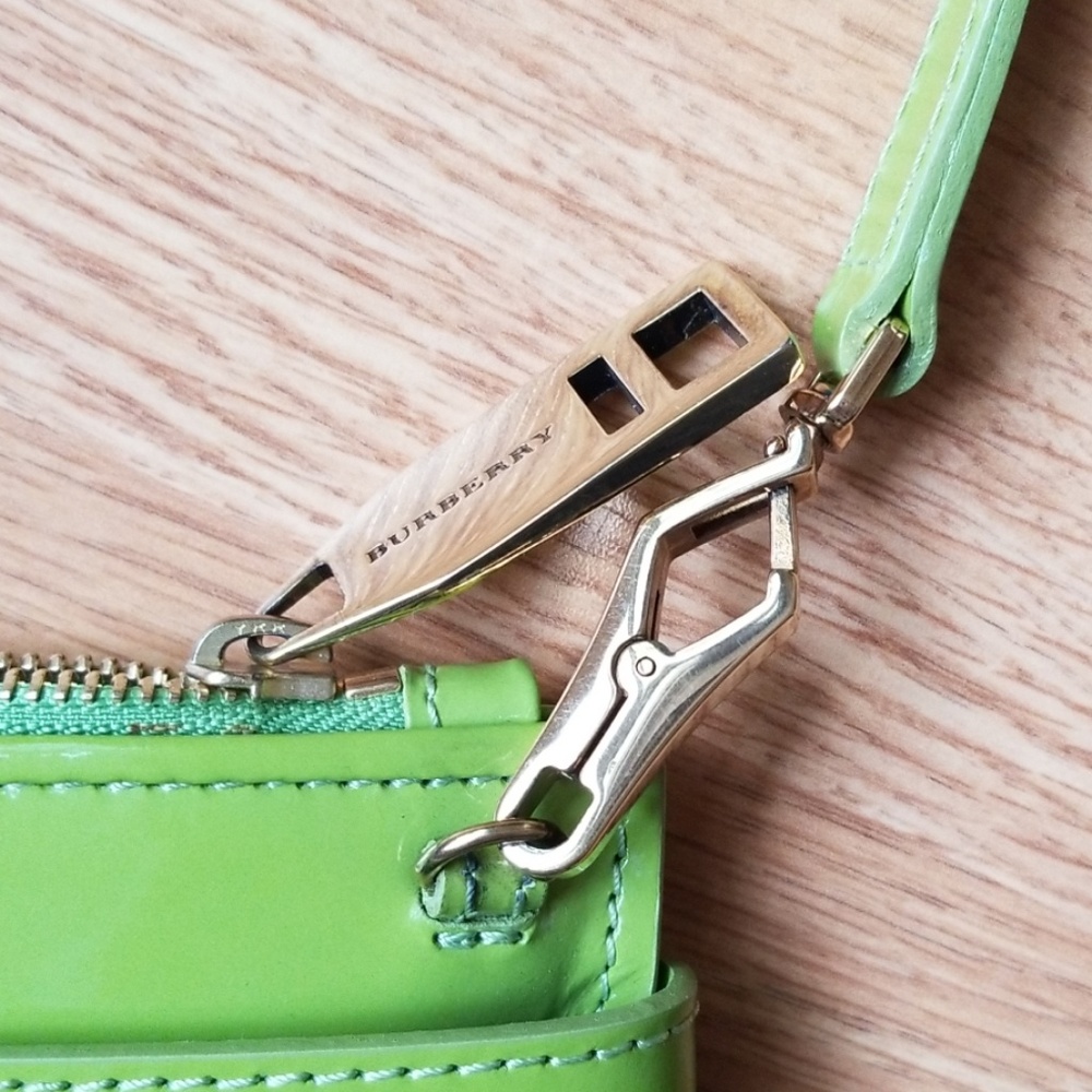 Burberry Prorsum stylish bag - Picture 3 of 7